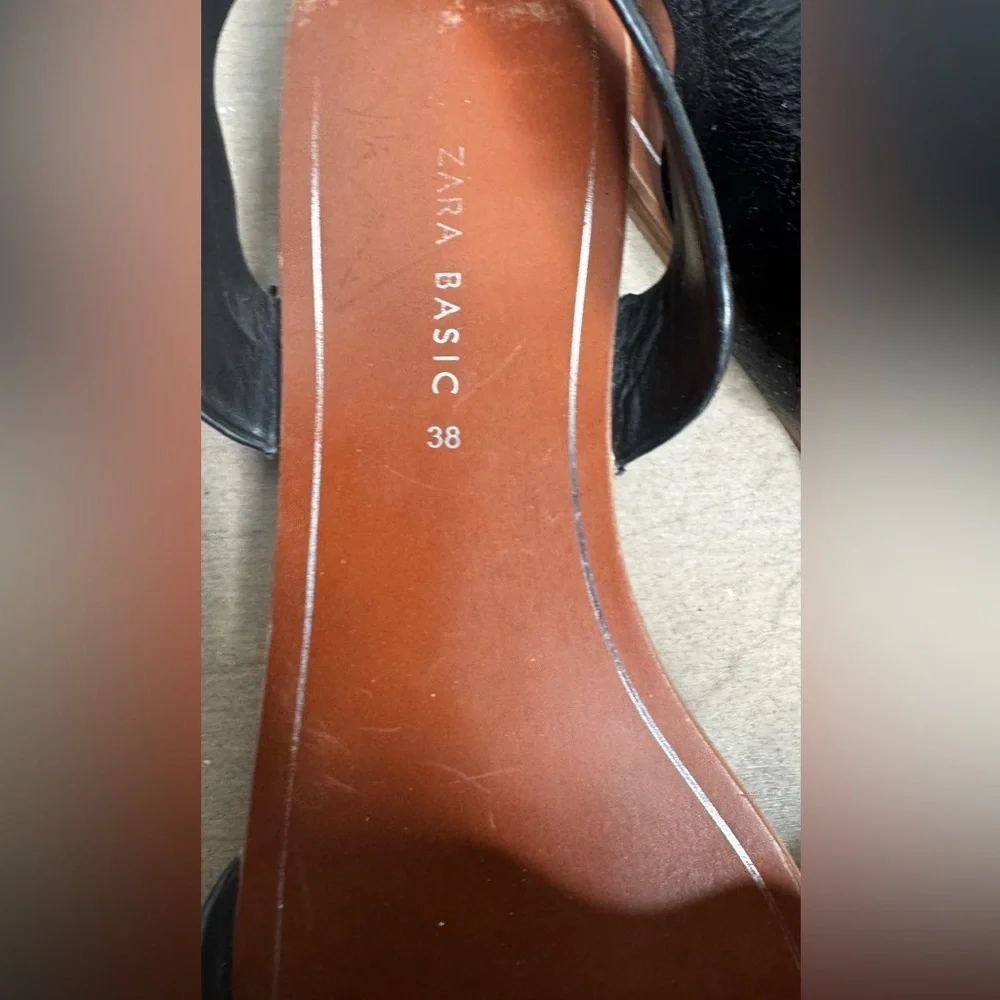 Black Sandals by ZARA - Picture 5 of 6